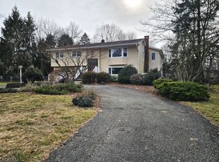 56 Colfax Dr, Pequannock, NJ 07440