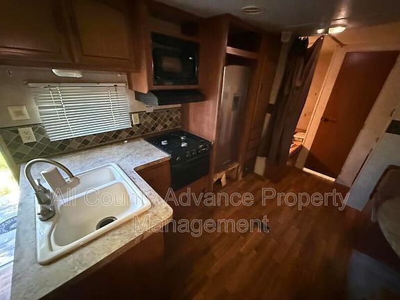 4th image of 4230 1/2 40th St N