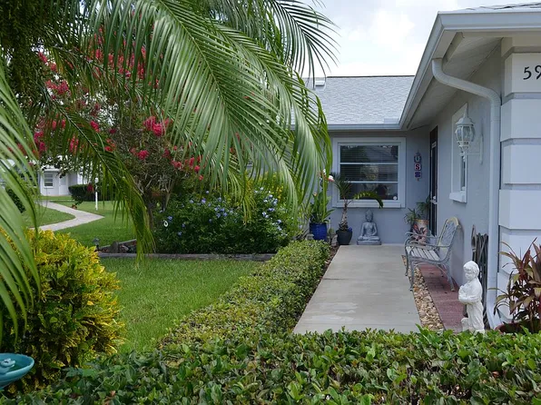 5988 Bonaventure Pl, Sarasota, FL 34243