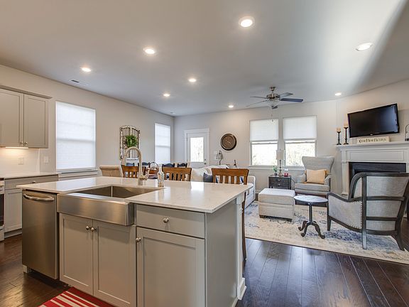 5th image of 3363 Vinemont Dr