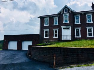 608 McChesney Rd, New Alexandria, PA 15670