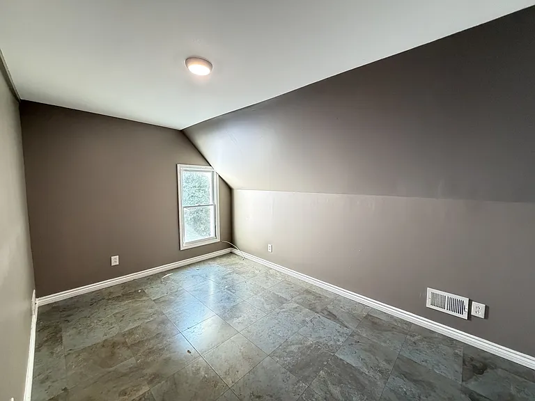 11 Pooley Pl — Photo 19