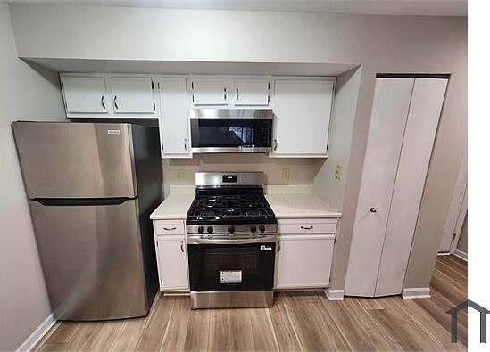 1st image of 1118 Penn Ave