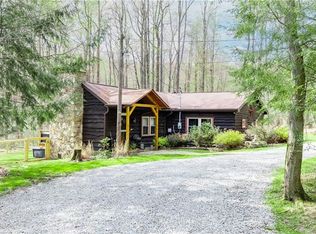 321 Stahl Rd, Somerset, PA 15501