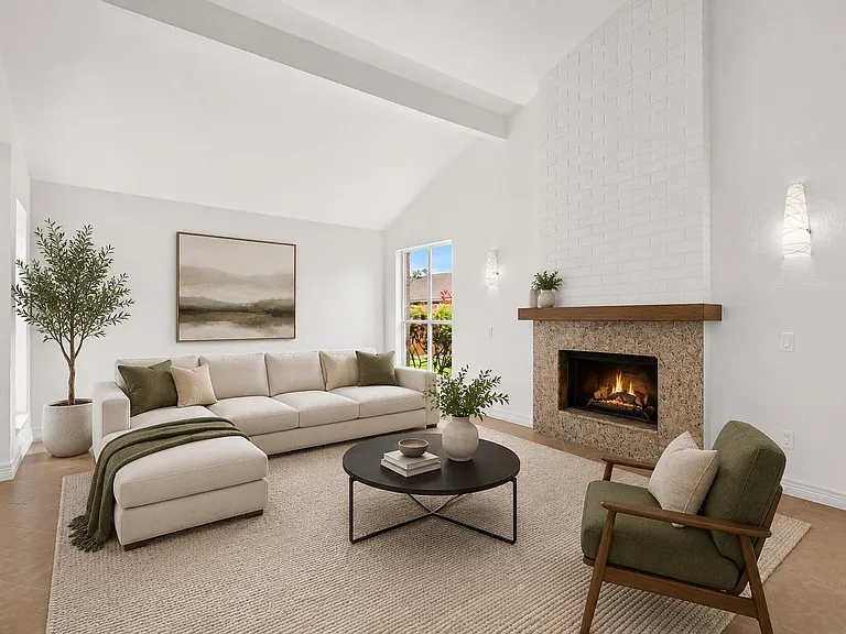 8632 Maplecrest Dr — Photo 2