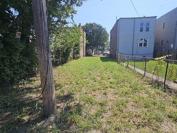 5th image of 2238 S Keeler Ave