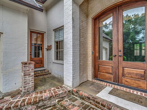 2nd image of 301 Hoy Farms Dr