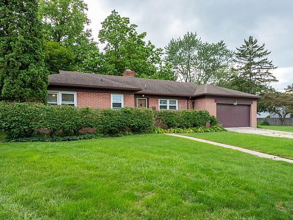 2nd image of 1808 Cayuga Pl