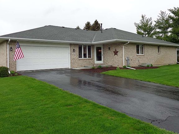 2nd image of 1185 Foxtail Ln
