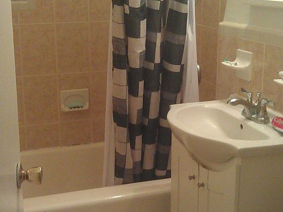 4th image of 144-44 38th Ave APT A3