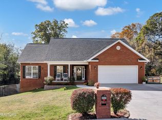 402 Meadowlake Cir, Seymour, TN 37865
