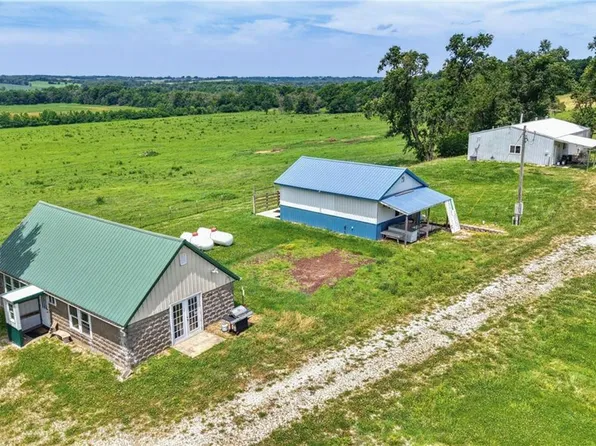 16831 Ava Dr, Harris, MO 64645
