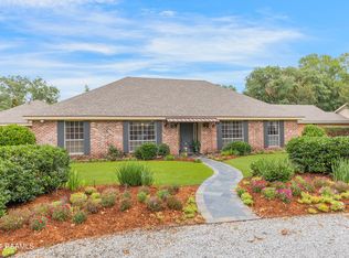 609 Alonda Dr, Lafayette, LA 70503