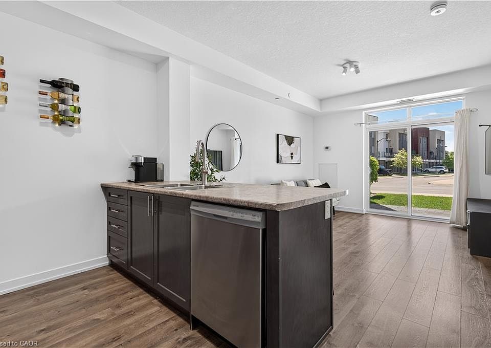 1st image of 101 Shoreview Pl #123