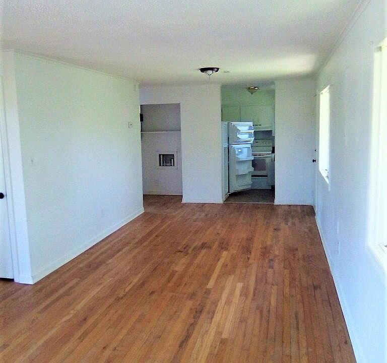 1st image of 120 Pueblo St