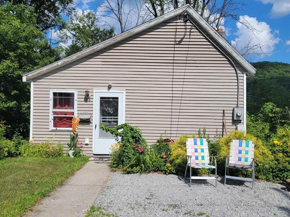 58 Beech St, Bristol, NH 03222