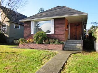 2216 Rockefeller Ave, Everett, WA 98201