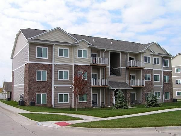 1st image of 6120 NW 106th St APT 2
