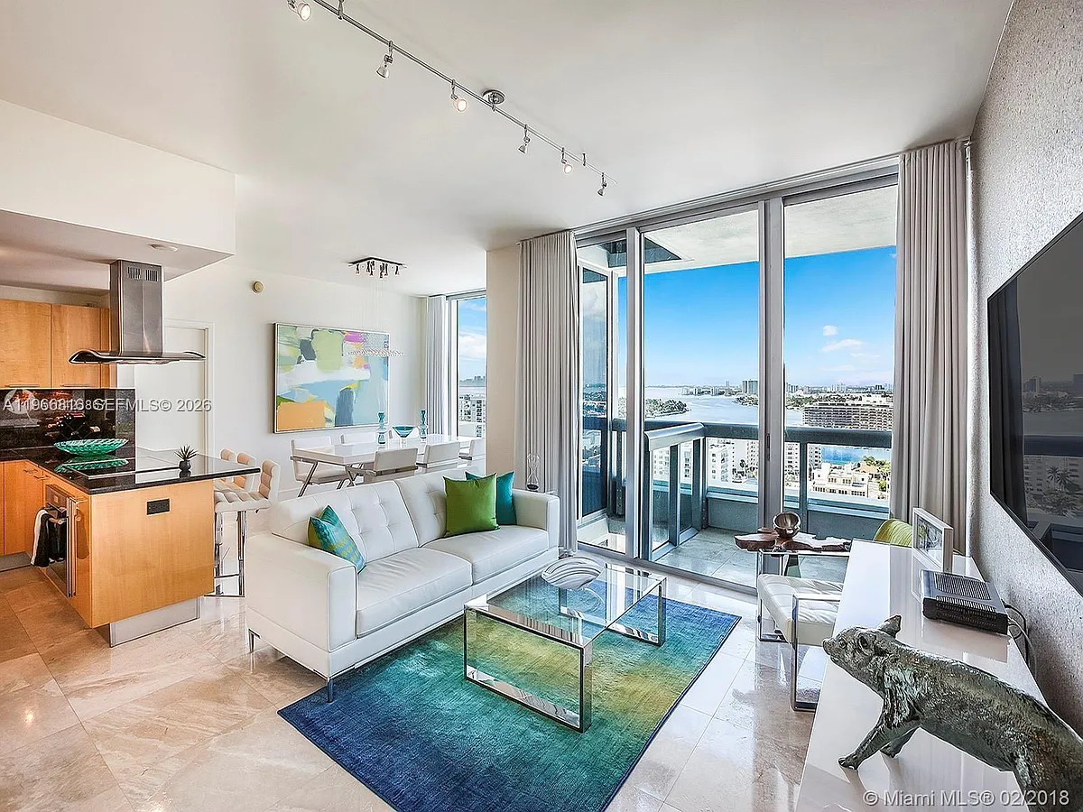 Building Photo - 6899 Collins Ave #1910