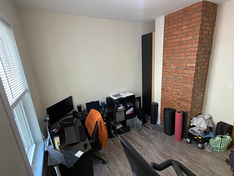 122 Walnut St #1 — Photo 13