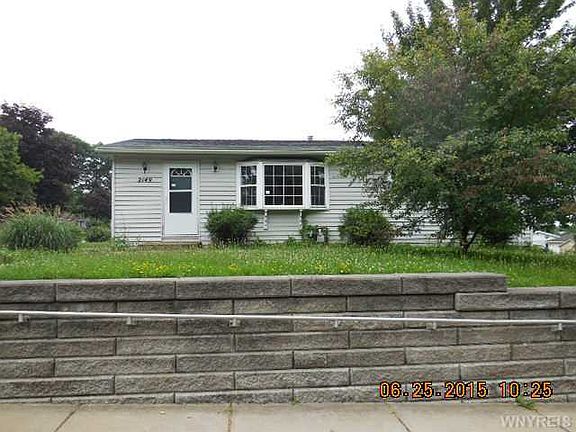 2nd image of 2149 School St