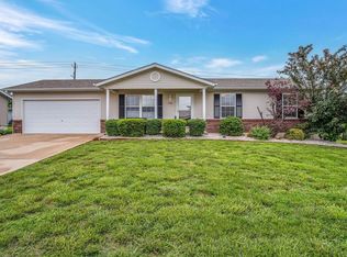 1150 Sleepy Hollow Dr, Troy, MO 63379