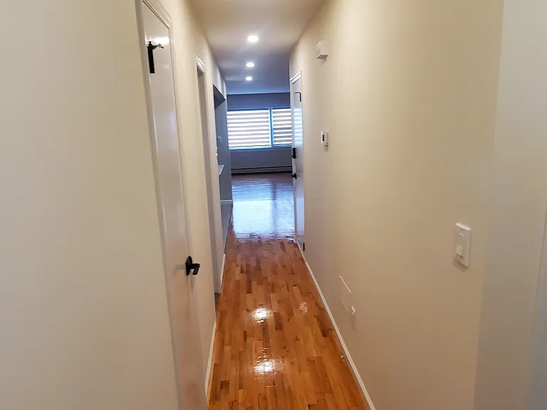 152 W 18th St #2 — Photo 16