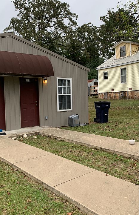 1st image of 1555 Addie St #1