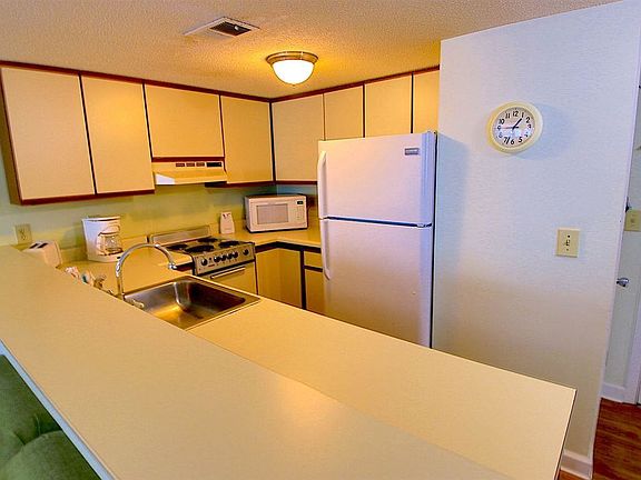 4th image of 5905 S Kings Hwy #4303-D