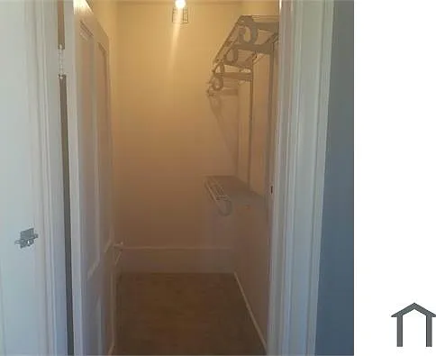 3122 Avenue R — Photo 6