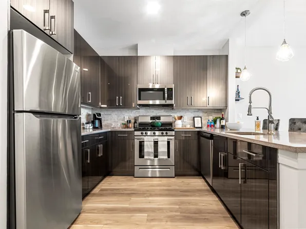 271 Sip Avenue image 8 of 17