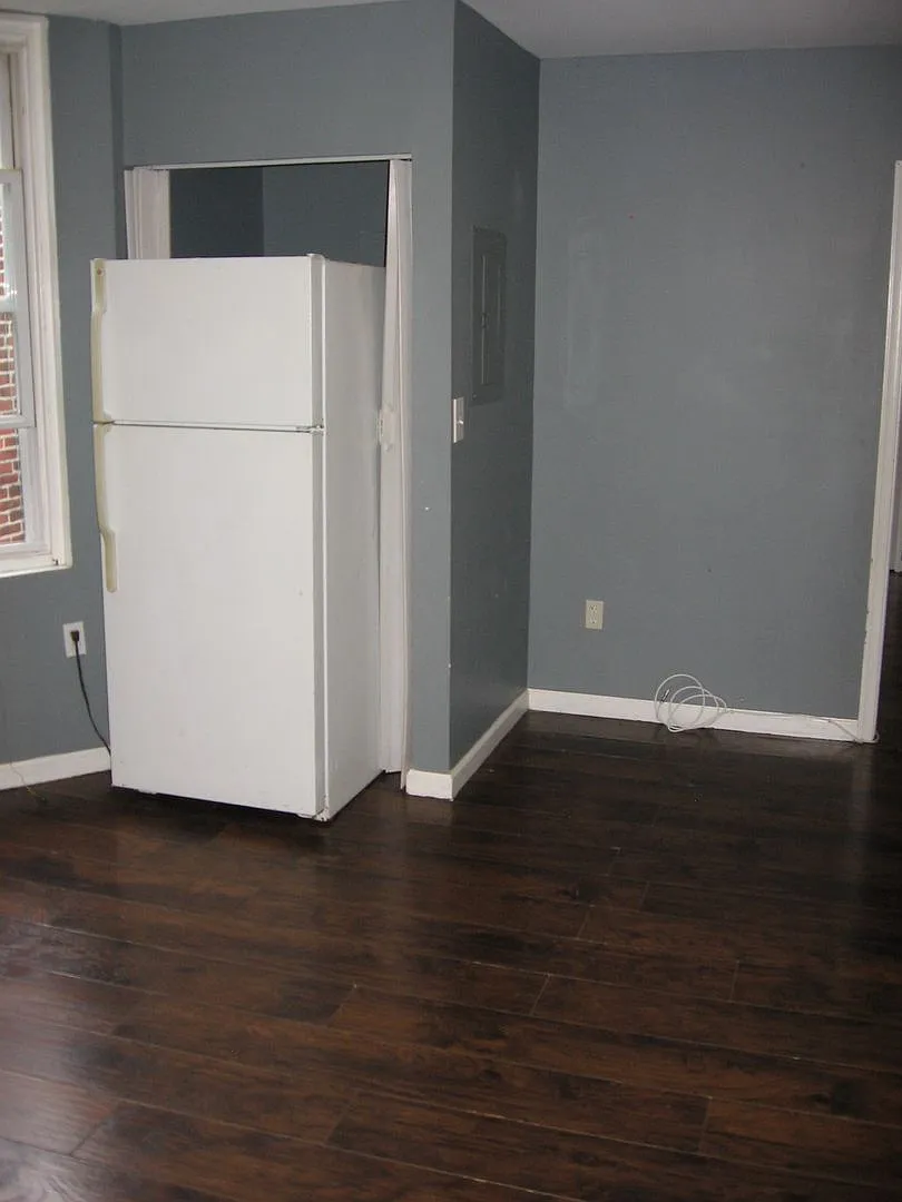 1506 Ruscomb St. — Photo 4