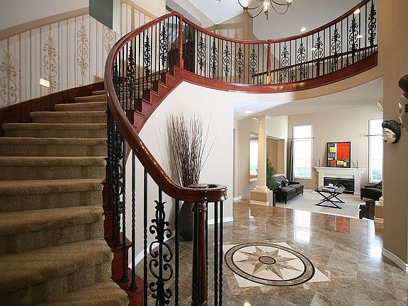 3rd image of 3917 Lilac Canyon Ln