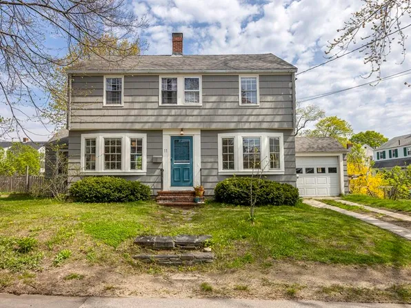 11 Kent Road, South Portland, ME 04106