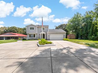 5496 W 107th Ct, Crown Point, IN 46307
