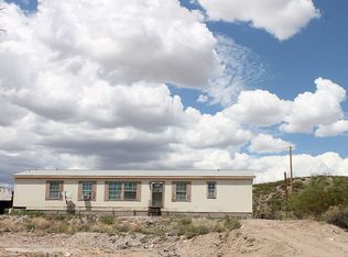 146 Las Palomas Rd, Williamsburg, NM 87942