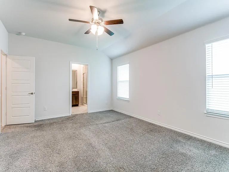 4120 Spur Trail Dr — Photo 17