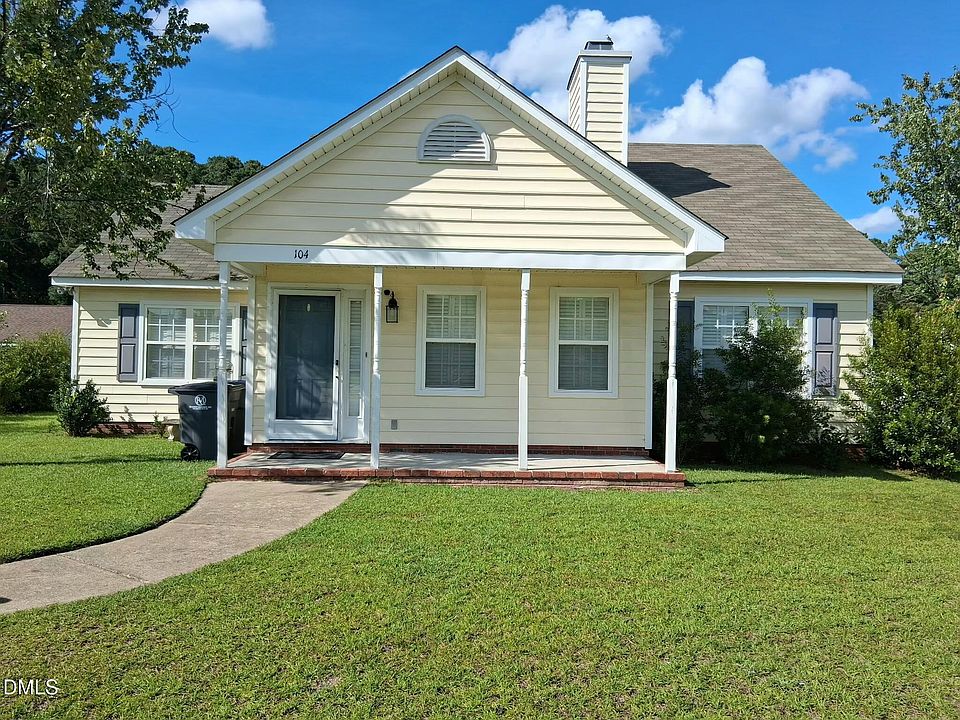 1st image of 104 Juniper Ct