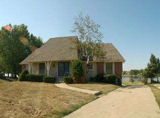 4088 SW Lido Dr, Lees Summit, MO 64082