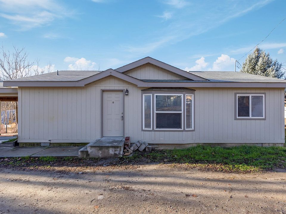 1st image of 411 8th Ave N