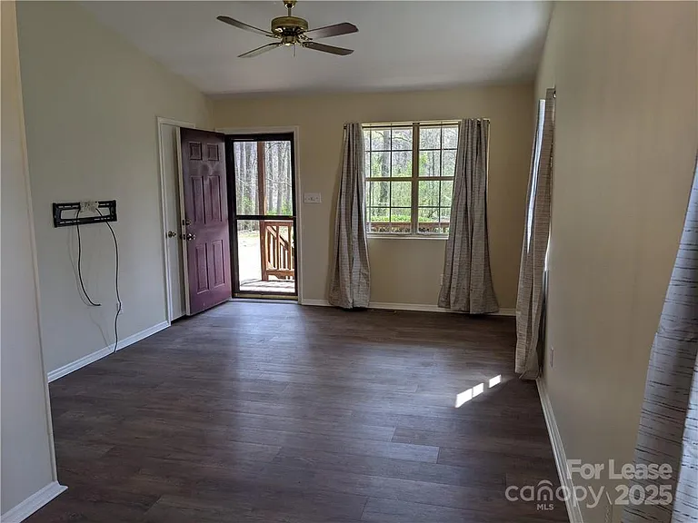 8505 Mount Holly Hntrsvlle Rd — Photo 8