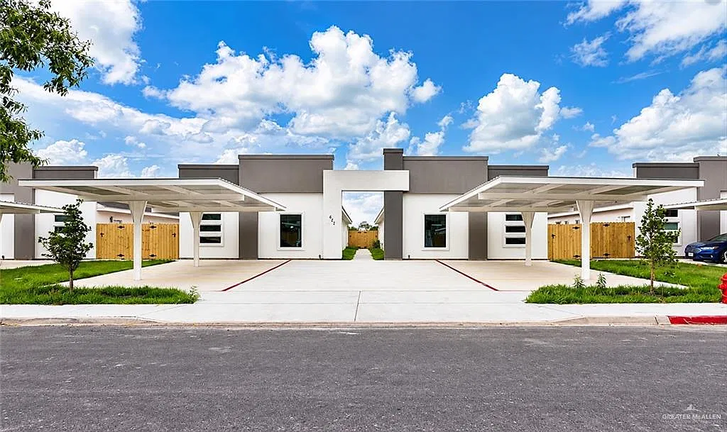 3 bed, 2.0 bath, 1111 sqft, $1,200 — Photo 1