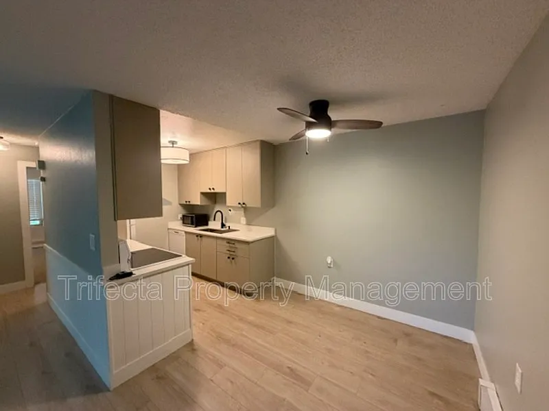 2 bed, 1.0 bath, 715 sqft, $1,495 — Photo 3