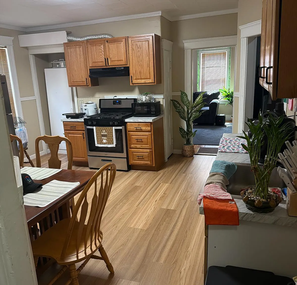 2 bed, 962 sqft, $1,900 — Photo 2