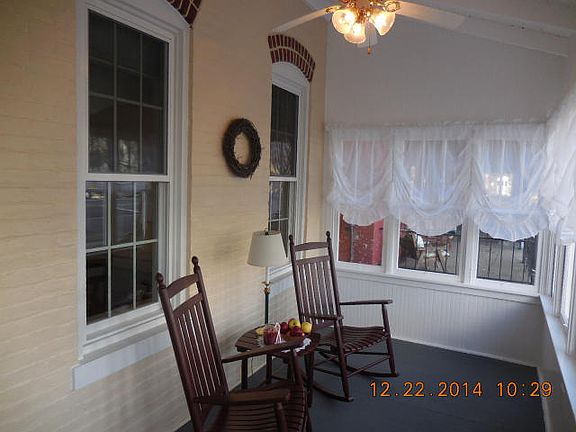 3rd image of 630 E Lehman St