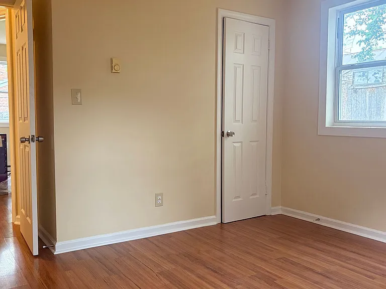 122 D View Ave — Photo 32