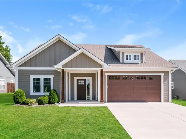 15908 E Cogan Ln, Independence, MO 64050