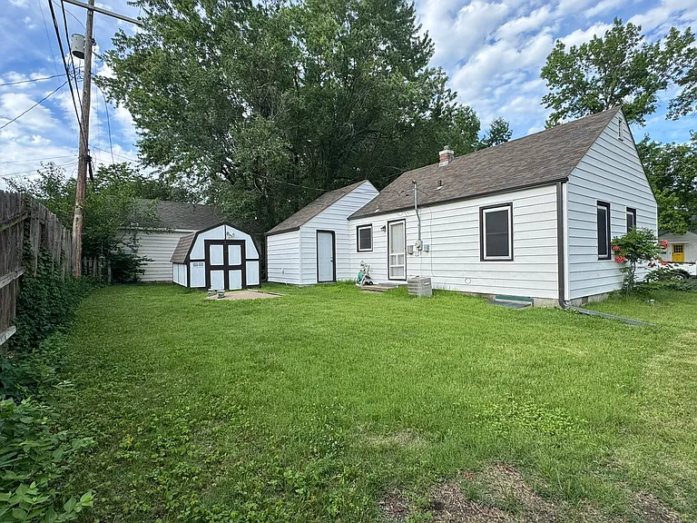 934 SW Anderson Ter — Photo 25