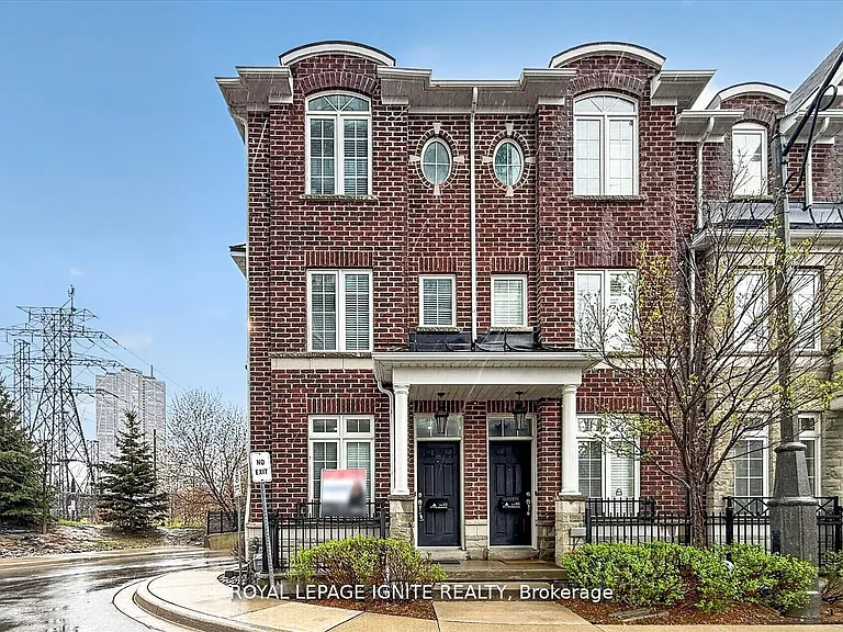 117A The Queensway Ave #Townhouse 95 — Photo 1