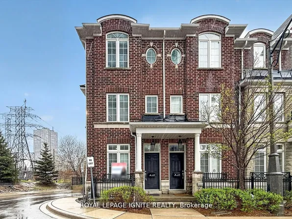 117A The Queensway Ave #Townhouse 95, Toronto, ON M6S 5B7